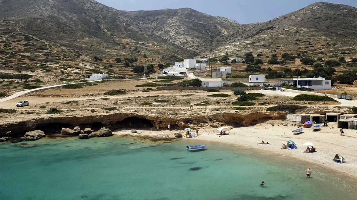 Οι ωραιότερες παραλίες στις Μικρές Κυκλάδες
