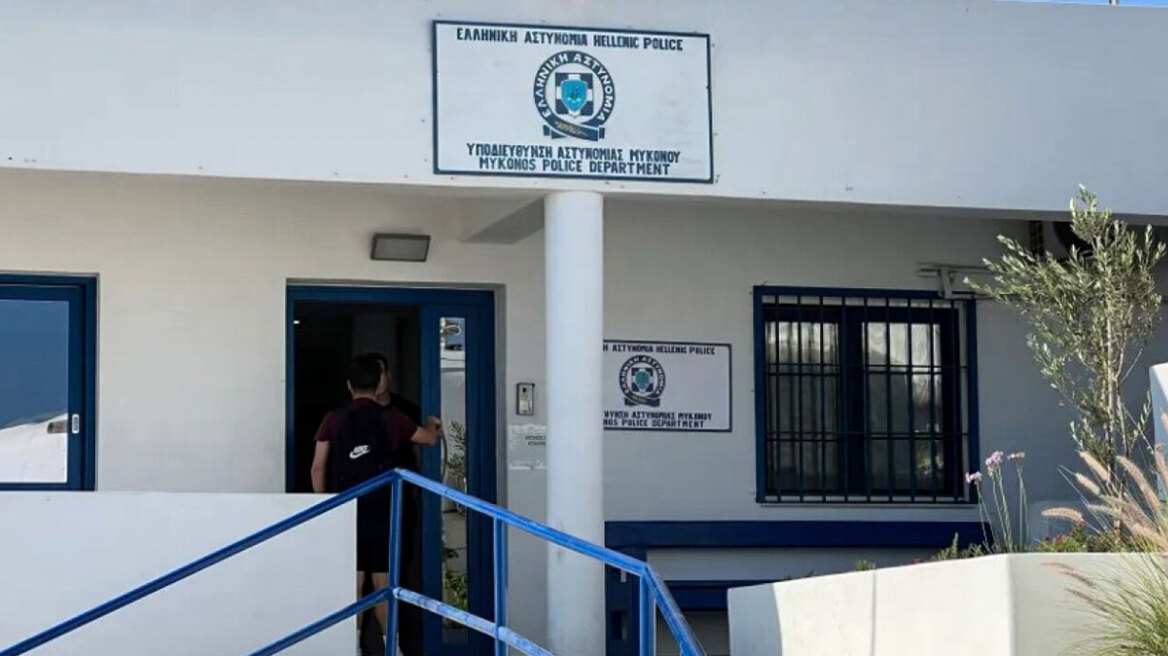 Έλληνας οδηγός έκλεψε τσάντα Hermès και Rolex αξίας €75.000 από Ουκρανό τουρίστα στη Μύκονο, τα έκρυψε κάτω από βράχους
