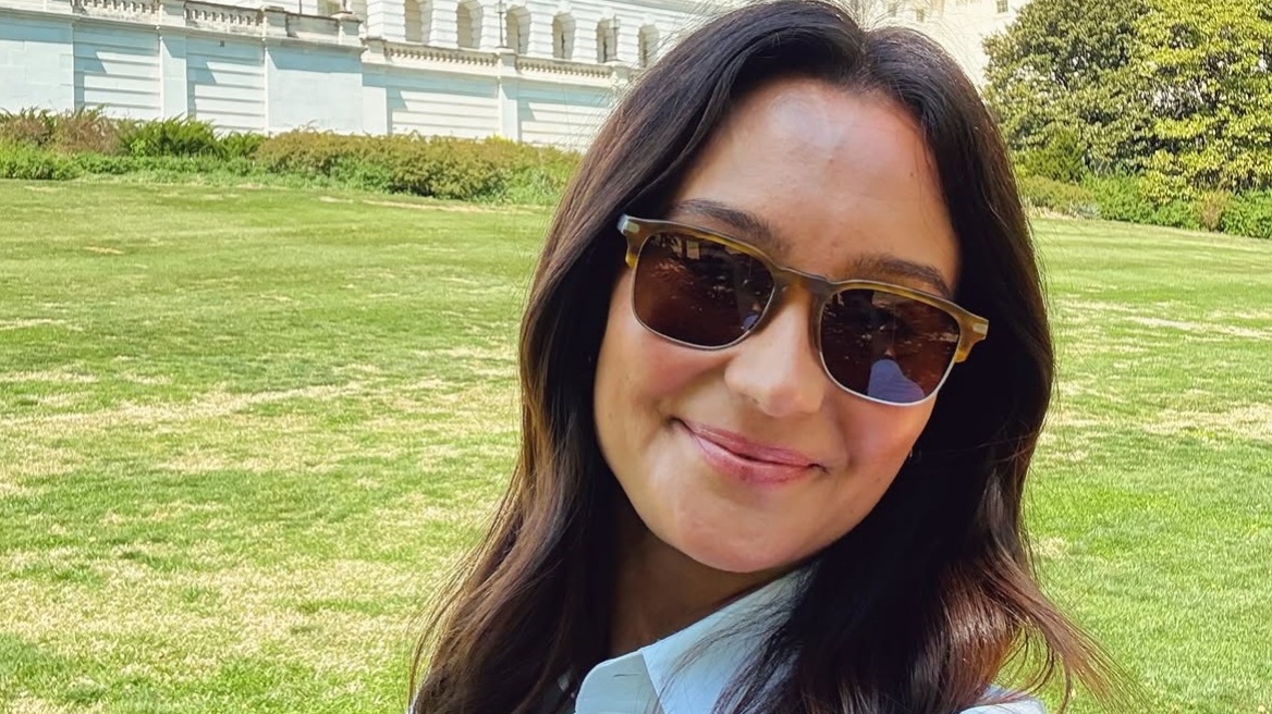 H Emma Heming Willis μιλά για τις ενοχές που ένιωσε όταν γιόρτασε τα 50α γενέθλιά της
