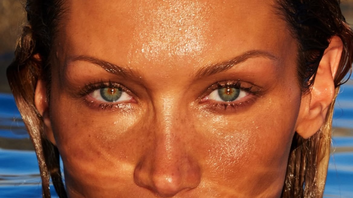 Η Bella Hadid μόλις επιβεβαίωσε ότι αυτή είναι το πιο κομψή απόχρωση ξανθού για το φετινό καλοκαίρι