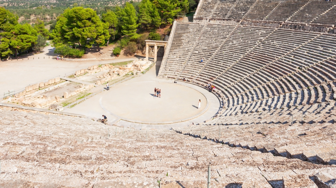Πολιτιστικά events το τριήμερο 7-9 Αυγούστου: «Αντιγόνη» στην Επίδαυρο, εκθέσεις στην Αθήνα