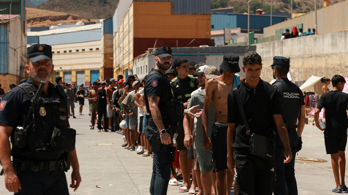«Πόλεμος» Ισπανίας και Ιταλίας λόγω της Θέουτα: Η Μαδρίτη επιβάλει και αυτή έλεγχους στα σύνορα, η Ρώμη «δεν δέχεται τελεσίγραφα»