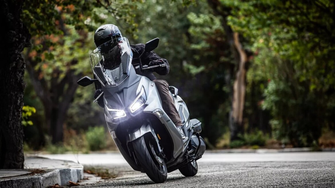Δοκιμάζουμε το SYM Joymax Z3i - Πόσο κοστίζει στην Ελλάδα;