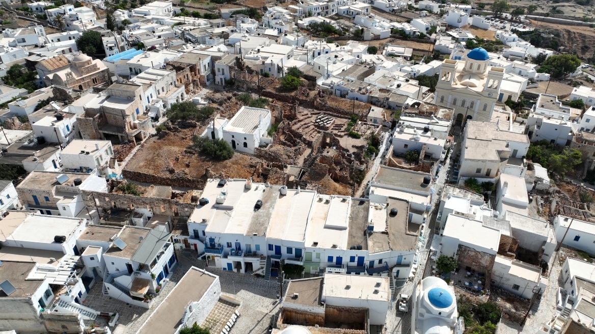 Τα κρίσιμα ερωτήματα για τον θάνατο του 17χρονου στην Κίμωλο, η μαρτυρία συγγενή για τις τελευταίες στιγμές του στο μπάνιο