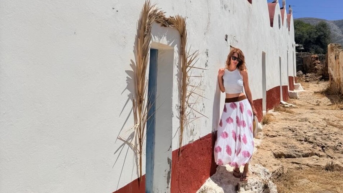 «Ένα κρυφό καταφύγιο μακριά από τον μαζικό τουρισμό»: Η Κάσος της σκηνοθέτιδας Μαρίας Γιαννούλη