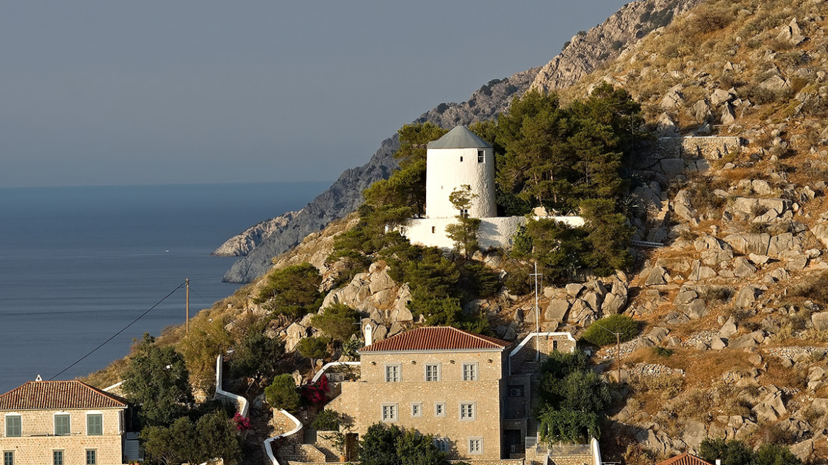 Τι απαντά ο δήμος Ύδρας στην Ελληνική Εταιρεία Περιβάλλοντος και Πολιτισμού για τους ιστορικούς ανεμόμυλους