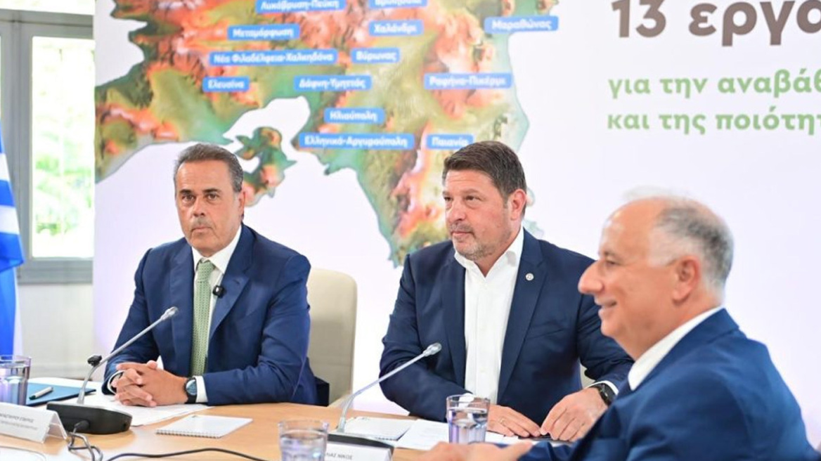 «Πράσινες Ανάσες στην Αττική»: Πρόγραμμα 60,4 εκατ. ευρώ για 13 αναπλάσεις σε πάρκα, πλατείες και δημόσιους χώρους