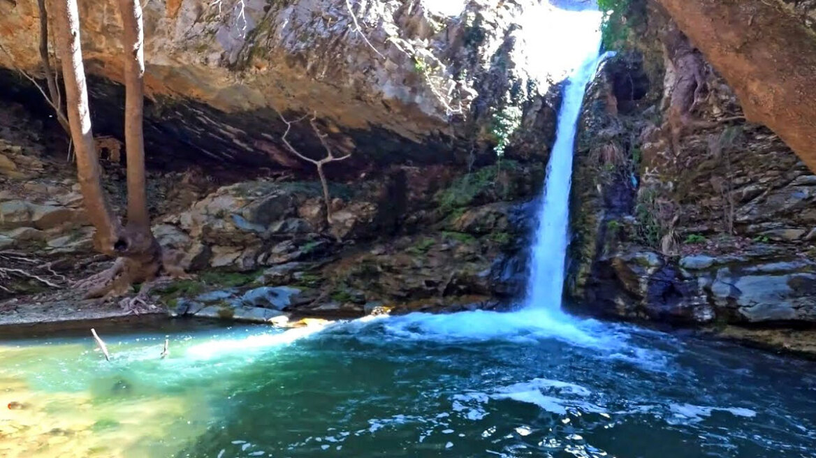 Σε τραγωδία εξελίχθηκε η εκδρομή σε καταρράκτη στη Βέροια: Νεκρή 18χρονη που έπεσε σε λίμνη, δεν κατάφερε να την βγάλει ο φίλος της από το νερό