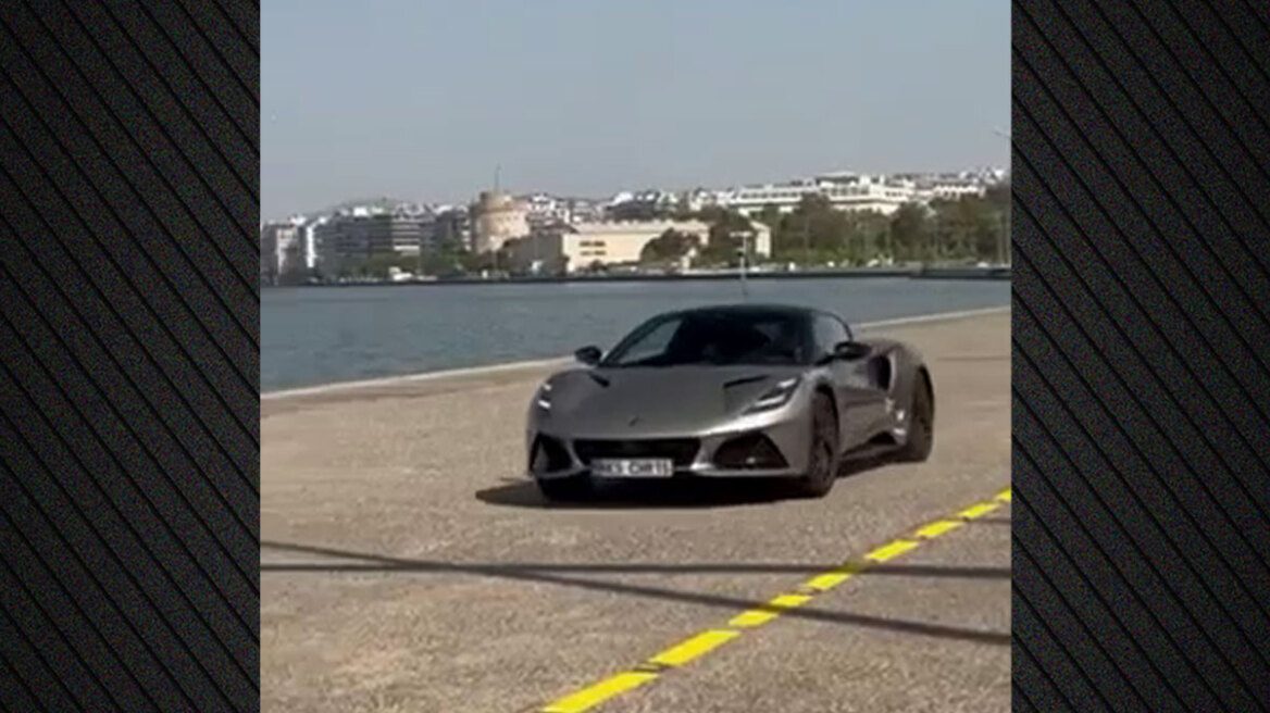 Πρωτοφανείς εικόνες στη Θεσσαλονίκη: Supercar έτρεχε στο πλακόστρωτο της παραλίας, αγωνιστικό έκανε «ντριφτ» στη Μεγάλου Αλεξάνδρου, δείτε βίντεο