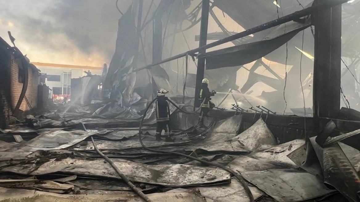 Ουκρανία: Τουλάχιστον 12 νεκροί από το νέο ρωσικό σφυροκόπημα – Ο Μόντι ζήτησε από τον Πούτιν να τελειώσει ο πόλεμος Τουλάχιστον 12 νεκροί στην έκτη νύχτα ρωσικών βομβαρδισμών στην Ουκρανία - Ο Μόντι πίεσε τον Πούτιν να τελειώσει τον πόλεμο