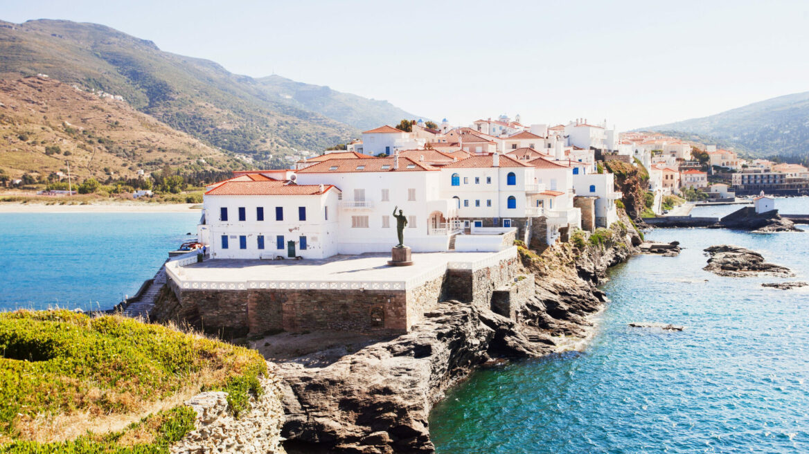 Αποκαλόκαιρο στην Άνδρο για πεζοπορία και sightseeing