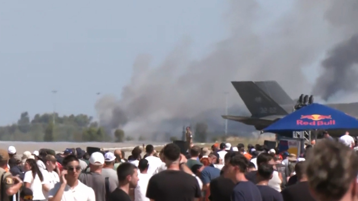 Ατύχημα στο Athens Flying Week: Επεσε Phantom κατά τη διάρκεια επίδειξης