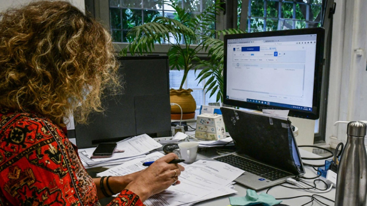Μητσοτάκης στη ΔΕΘ: Επίδομα Χριστουγέννων 500 ευρώ για τους όλους τους δημοσίους υπαλλήλους από το 2027