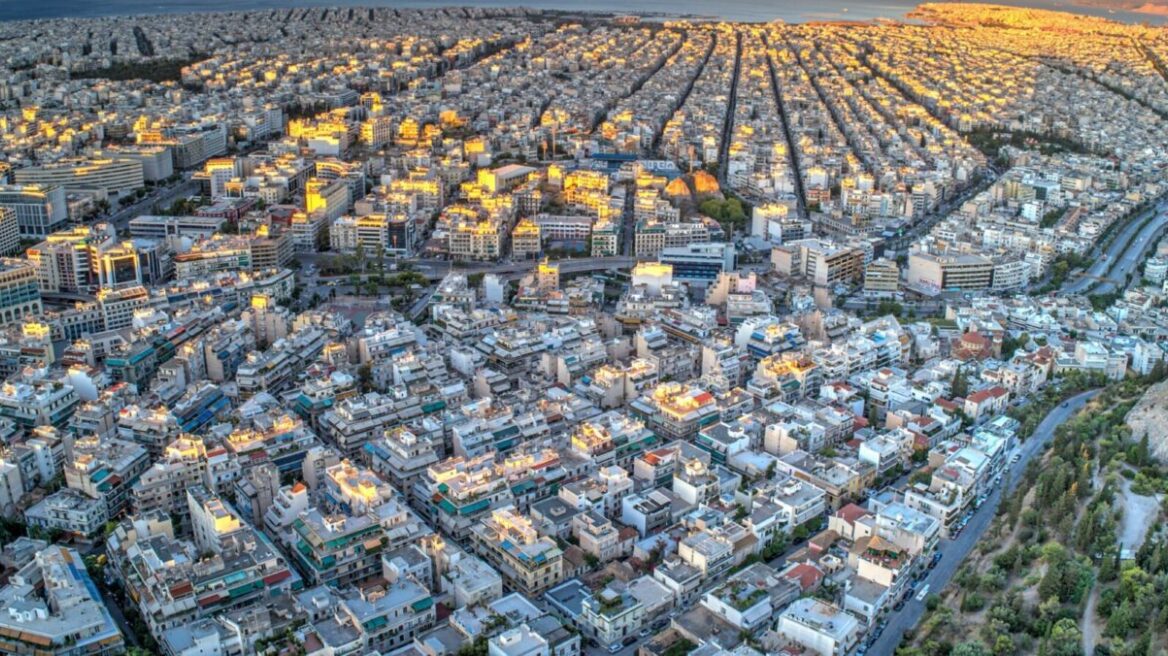 3 διαμερίσματα και 1 αποθήκη προς πώληση στις Αχαρνές
