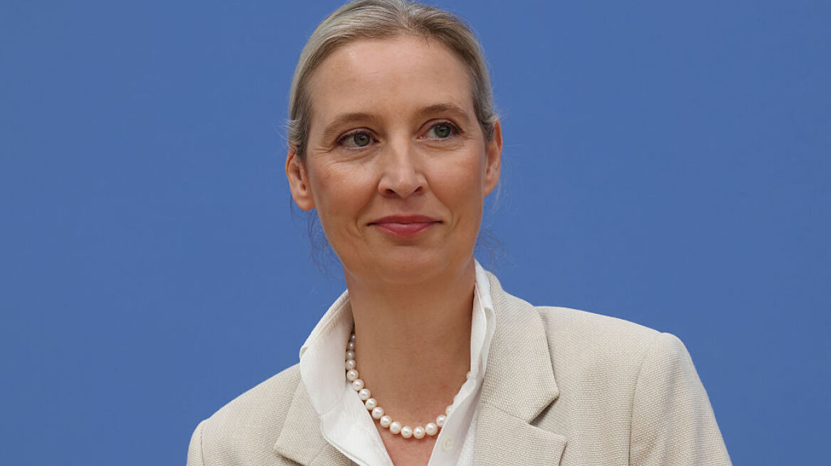 Alice Weidel: Ζει με τη σύντροφό της από τη Σρι Λάνκα και έχουν δύο παιδιά - Ποια είναι η επικεφαλής του AfD της Γερμανίας