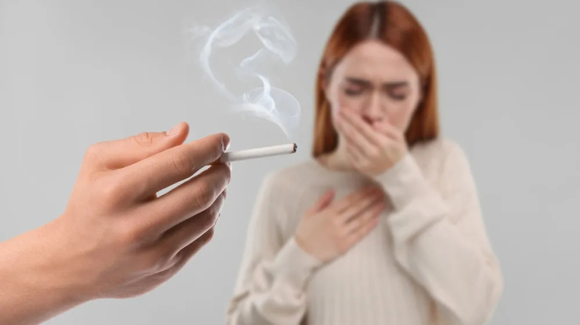 1,7 εκατ. θάνατοι το χρόνο από το παθητικό κάπνισμα παγκοσμίως – 767 εκατ. παιδιά εκτίθενται στον καπνό
