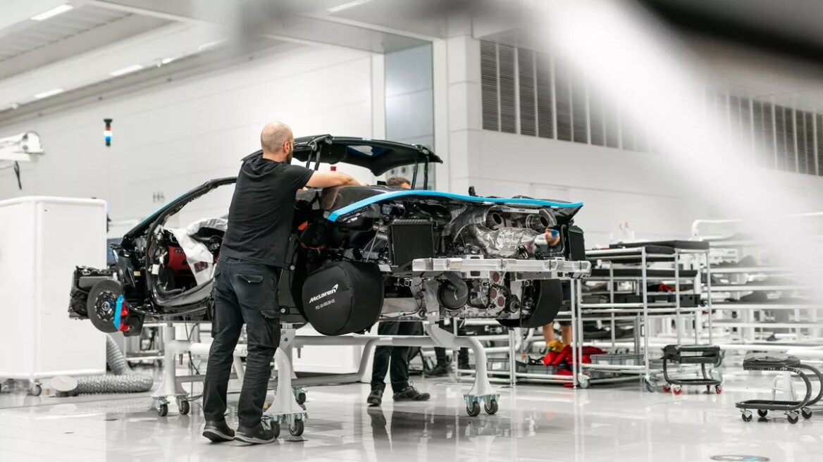 Θρυλική εταιρεία με supercars θέλει να φτιάξει αντίπαλο της Lamborghini Urus