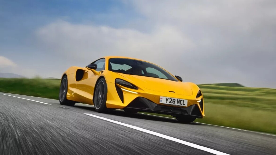 Γιατί σταματά την παραγωγή της Artura η McLaren;