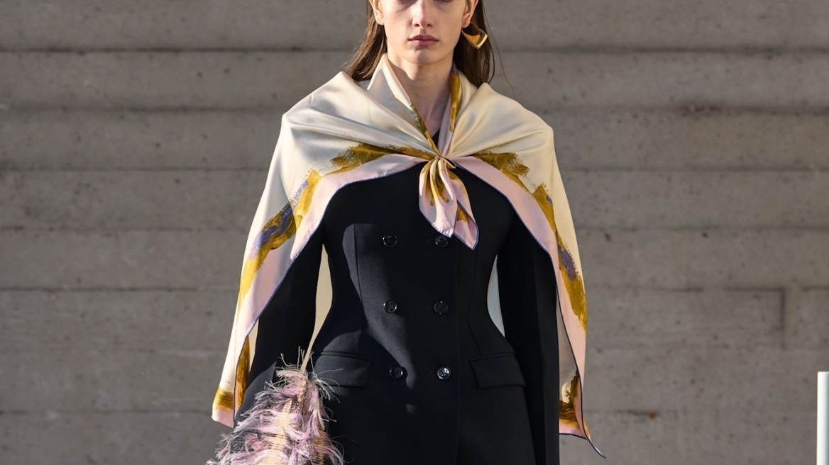 Τα ωραιότερα look από την Εβδομάδα Μόδας του Λονδίνου
