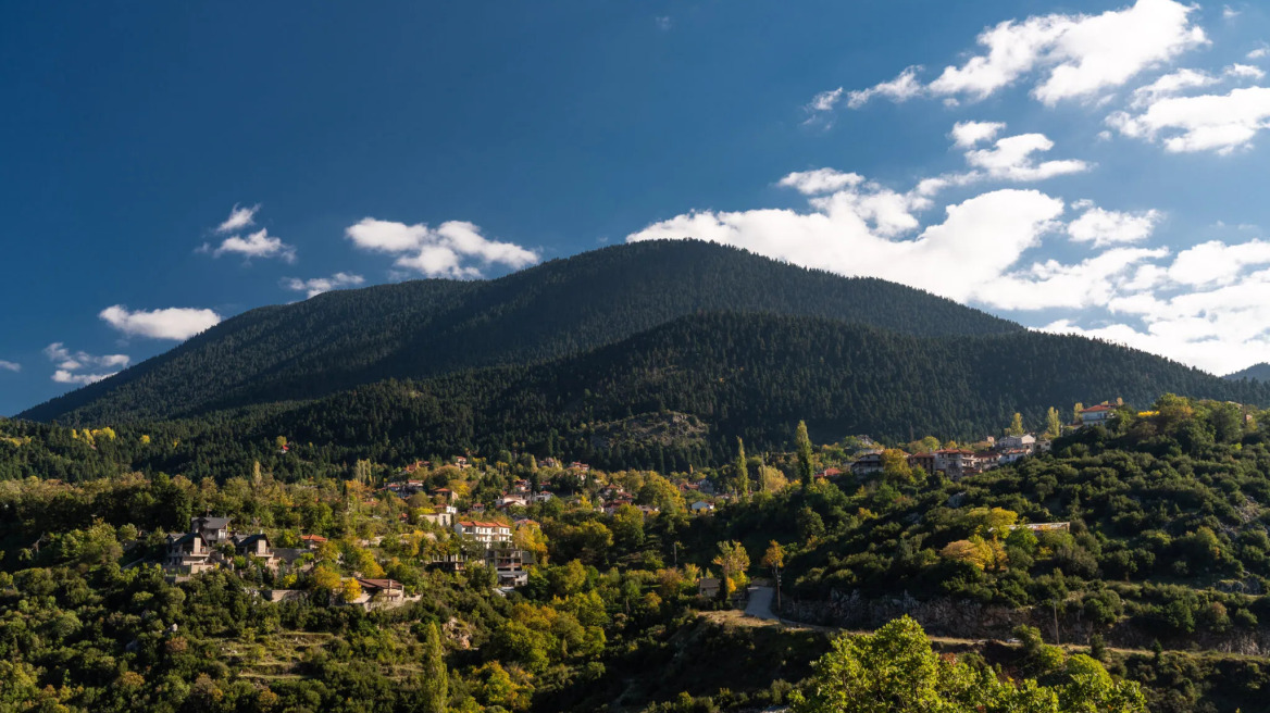 6 φθινοπωρινοί προορισμοί στην Ελλάδα για διαδρομές στη φύση