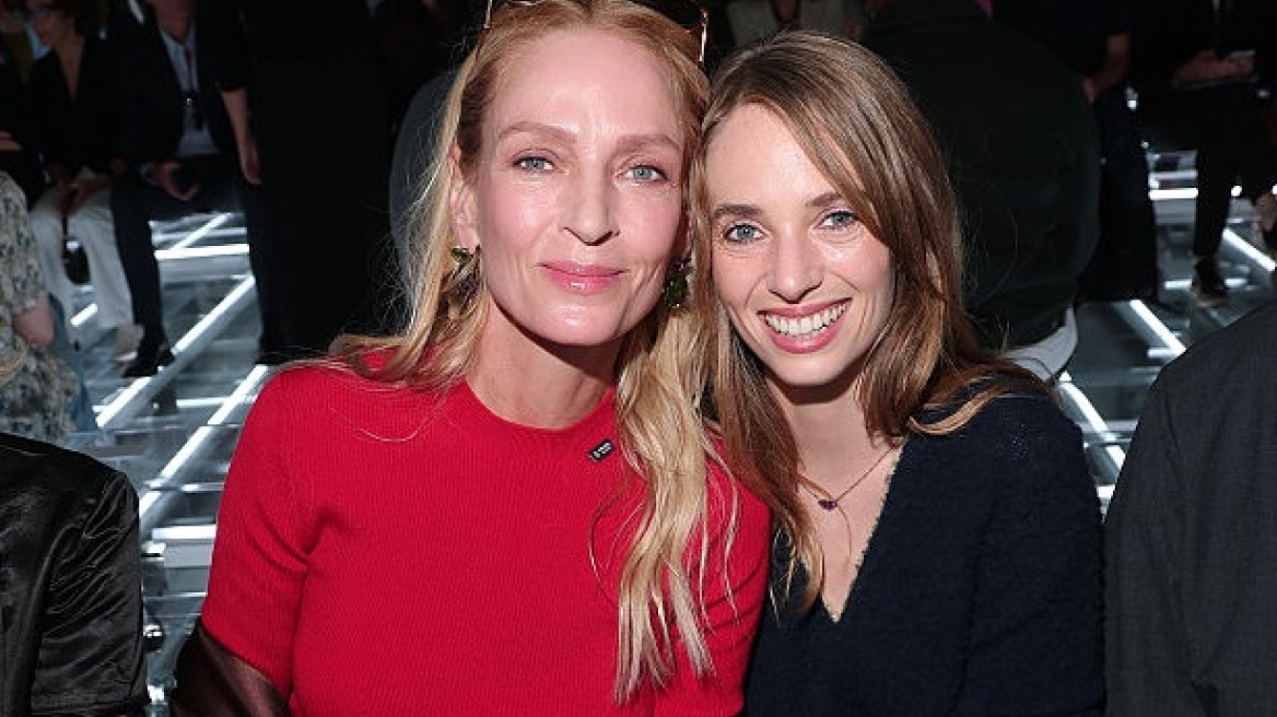Uma Thurman και Maya Hawke: Η κοινή εμφάνιση μητέρας και κόρης με Prada