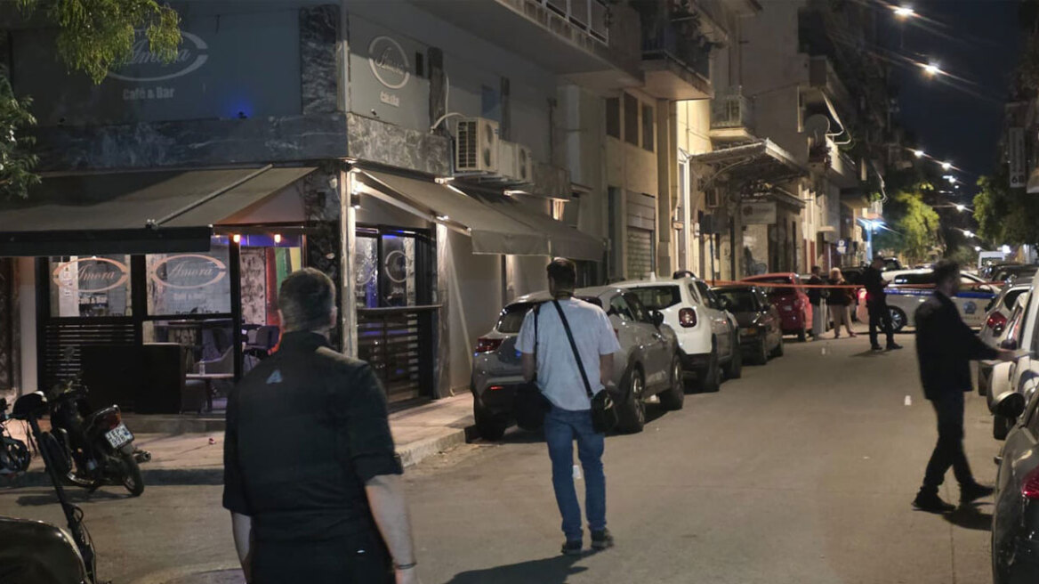 Συναγερμός στον Άγιο Παντελεήμονα: «Γάζωσαν» καφέ και τραυμάτισαν 10χρονο κορίτσι, δείτε βίντεο και φωτογραφίες