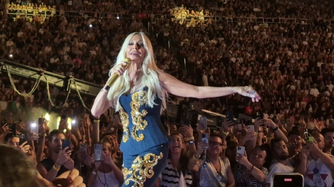 Sold out η Αθήνα το Σαββατοκύριακο από τη συναυλία της Αννας Βίσση