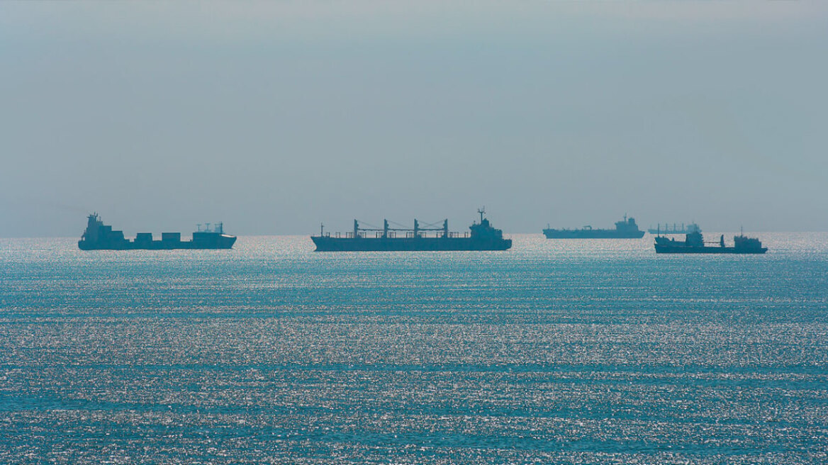 Νέα απειλή του Ιράν στα πλοία στο Στενό του Ορμούζ: «Συνέπειες για όσους παραβιάζουν τις διαδρομές»