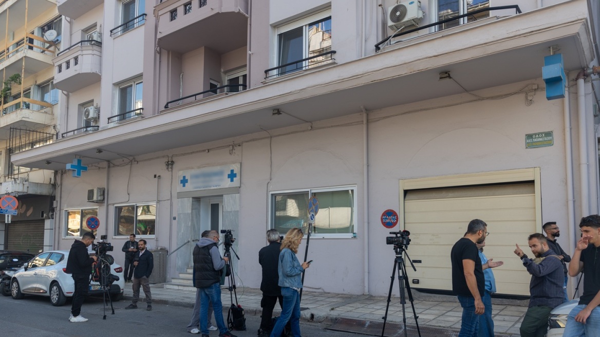 Σφραγίστηκε η ιδιωτική κλινική στη Θεσσαλονίκη που έκανε παράνομες χημειοθεραπείες, επιδόθηκε η απόφαση της περιφέρειας