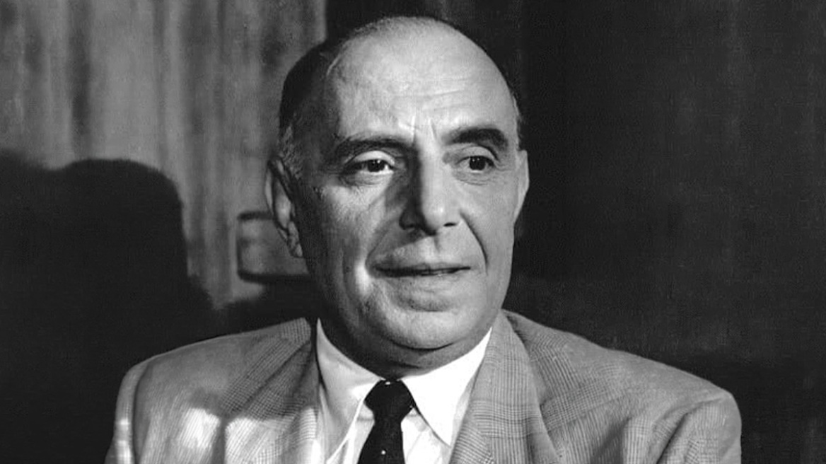 Ορέστης Μακρής: Ο θρυλικός «μεθύστακας» του ελληνικού κινηματογράφου που δεν έπινε - Η άγνωστη ιστορία για το πώς κλέφτηκε με τη σύζυγό του
