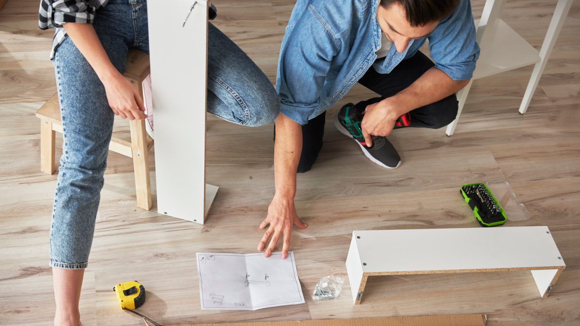 Μπορεί η AI να συναρμολογήσει ένα έπιπλο IKEA; Το απρόσμενο τεστ που έβαλε τα κορυφαία μοντέλα σε δοκιμασία