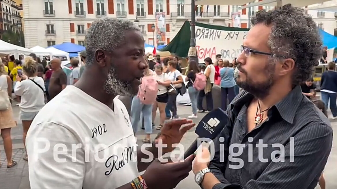 Επικό βίντεο: Ισπανός κομμουνιστής, ιδιοκτήτης δύο διαμερισμάτων που τα νοικιάζει σε μετανάστες, κατέβηκε σε διαδήλωση για το στεγαστικό!