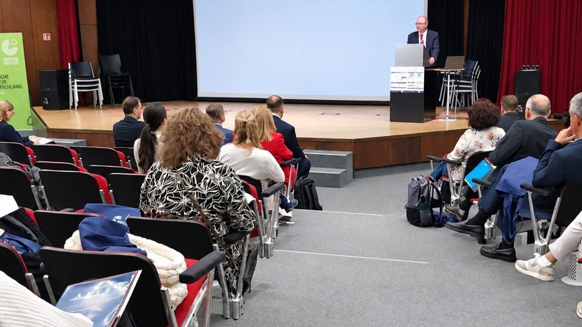 Proficiency σε τρεις ημέρες: Η αγορά των πιστοποιητικών και η απαίτηση για ελέγχους