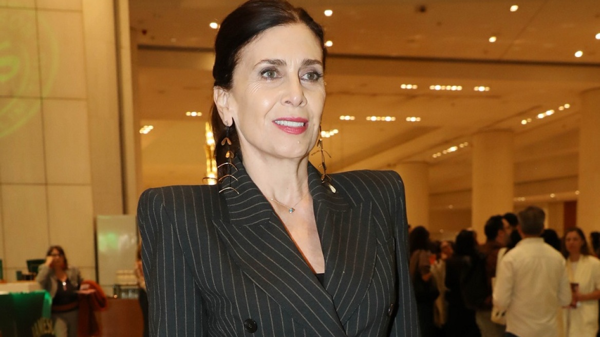 Κατερίνα Διδασκάλου: Με μεσάτο σακάκι στο Φεστιβάλ Κινηματογράφου της Αθήνας