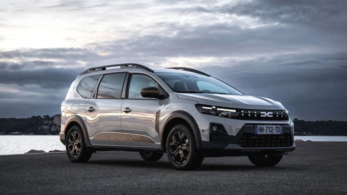 Τα νέα υβριδικά Dacia Sandero Stepway και Jogger στην Ελλάδα - Πόσο κοστίζουν;