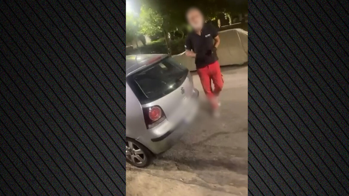 «Είμαι από τη ΔΕΗ» έλεγε ο 38χρονος που έκλεβε καλύμματα φρεατίων στον Πειραιά, δείτε βίντεο με από τη δράση του 