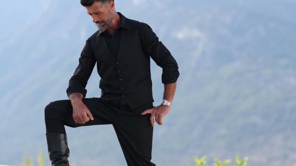Ο influencer βοσκός από την Κρήτη που έδωσε συνέντευξη στο BBC