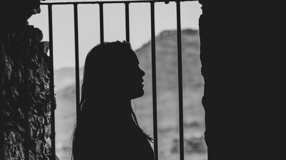 Ιράν: Το μήνυμα της 23χρονης που καταδικάστηκε σε θάνατο για μια ανάρτηση στα social media μέσα από τη φυλακή