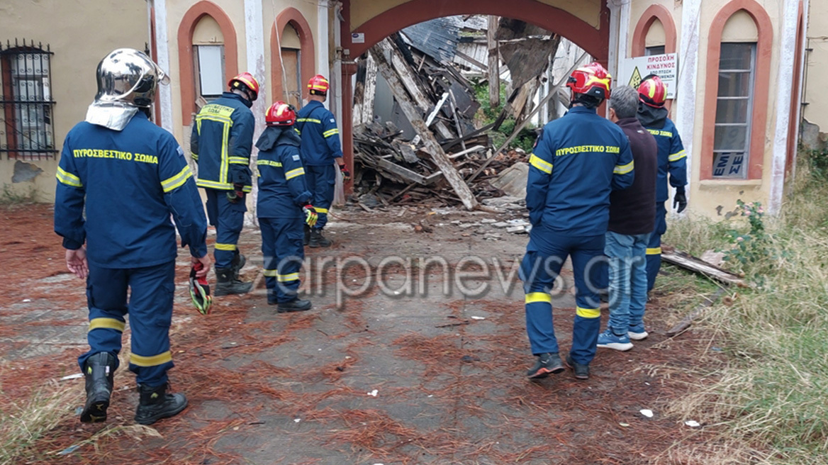 Κατέρρευσε τμήμα κτηρίου στους παλιούς Ιταλικούς Στρατώνες στα Χανιά, φόβοι για εγκλωβισμένους