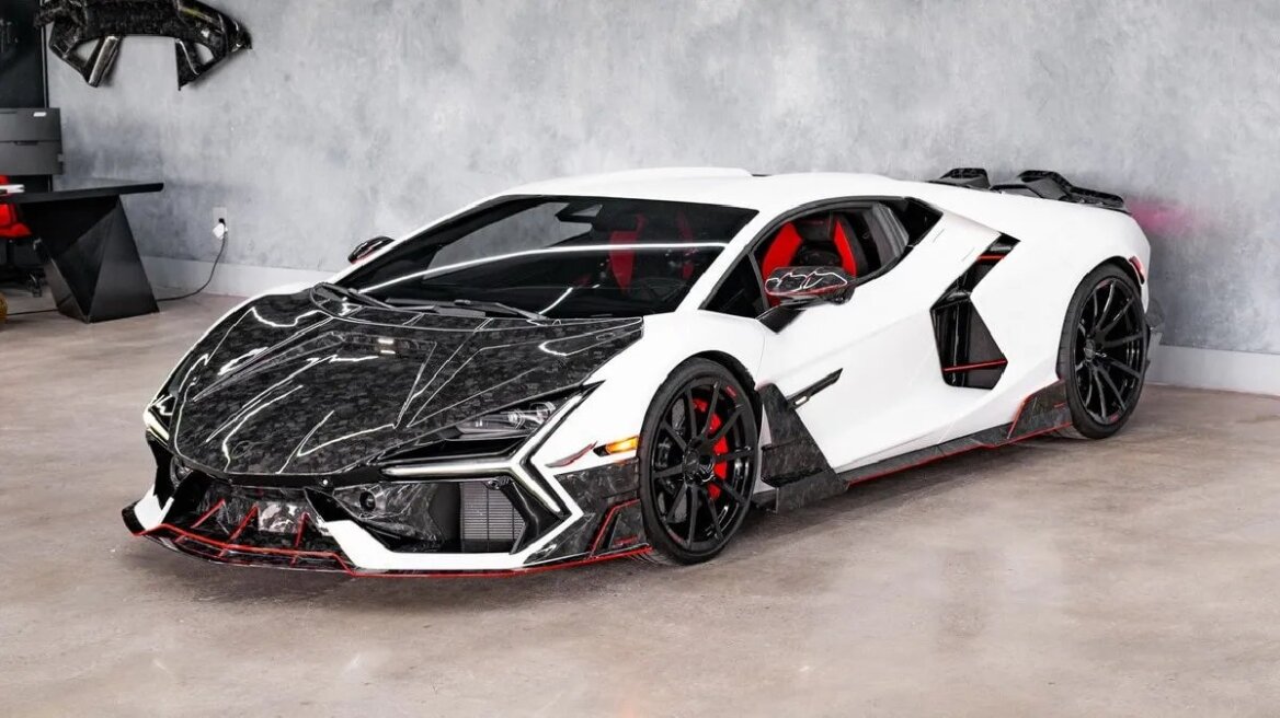 Η Mansory βάζει τη σφραγίδα της στη Lamborghini Revuelto
