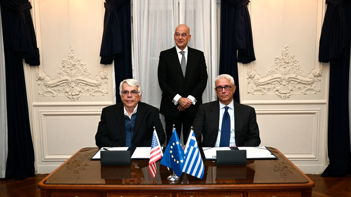 Παρουσία Δένδια υπογράφηκε στη Βοστώνη το μνημόνιο συνεργασίας του ΕΛΚΑΚ με το MIT

