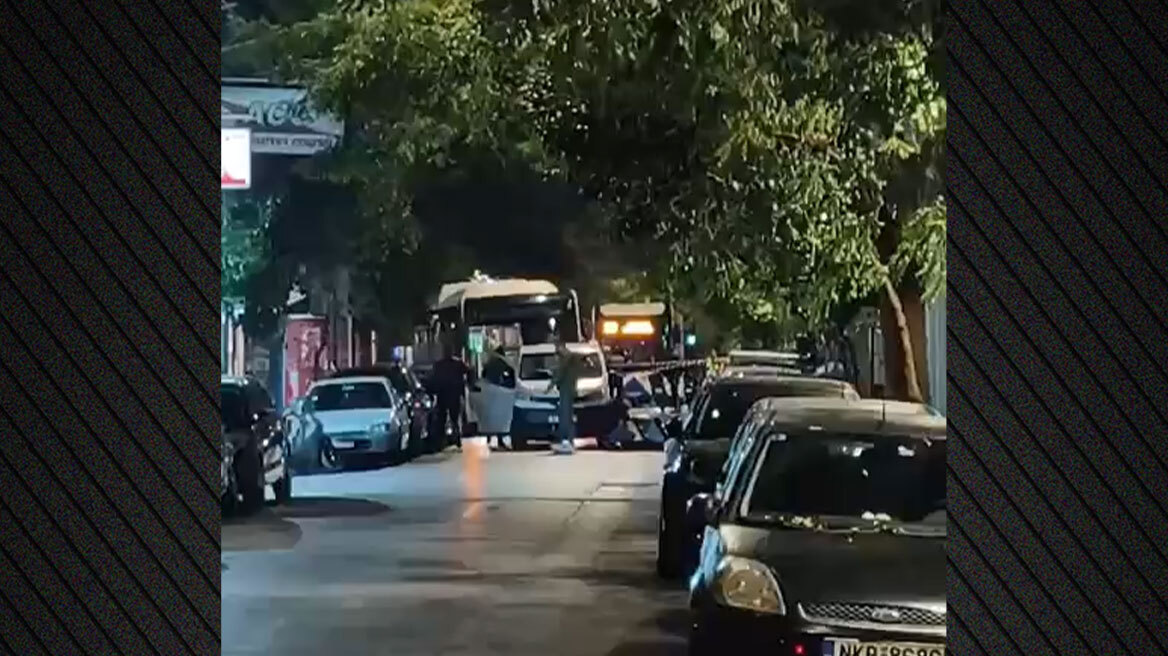 Λήξη συναγερμού για την ύποπτη βαλίτσα στα Εξάρχεια, άνοιξαν οι δρόμοι, δείτε βίντεο 