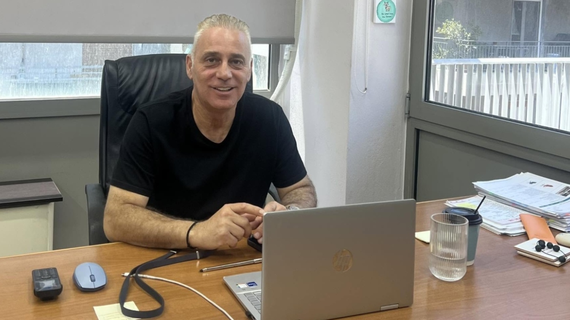 Σε σοβαρή κατάσταση ο αντιδήμαρχος Πειραιά Γιάννης Βοϊδονικόλας, αυτοτραυματίστηκε με πιστόλι  