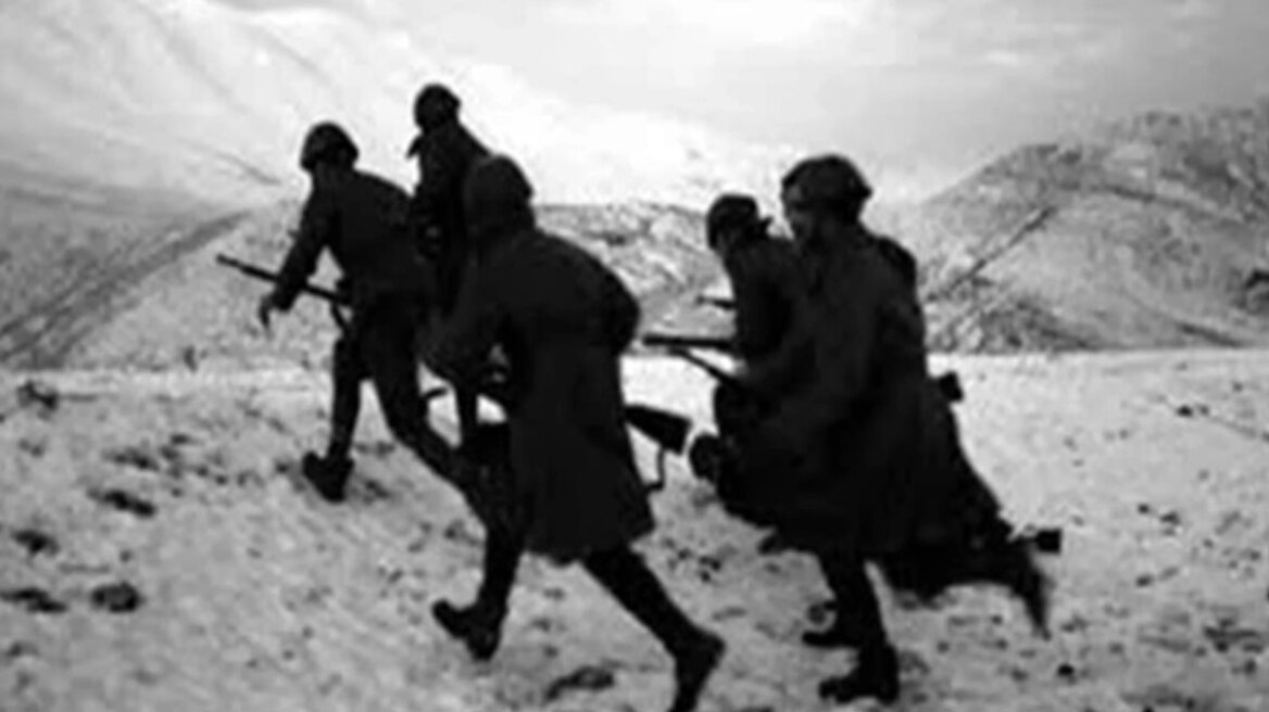 Οι ιστορίες των τραγουδιών του ’40 που έγιναν «όπλο» κατά του Μουσολίνι και «φωνή» του λαού