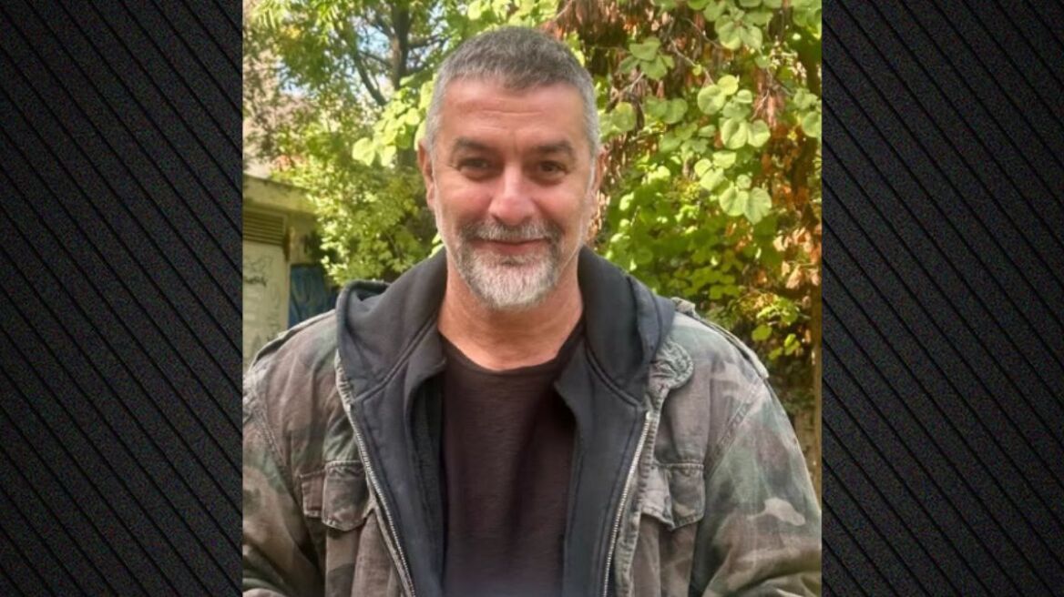 Ο Βασίλης Μπισμπίκης έκλεισε τα 49: Το «Birthday boy» και η φωτογραφία με την τούρτα