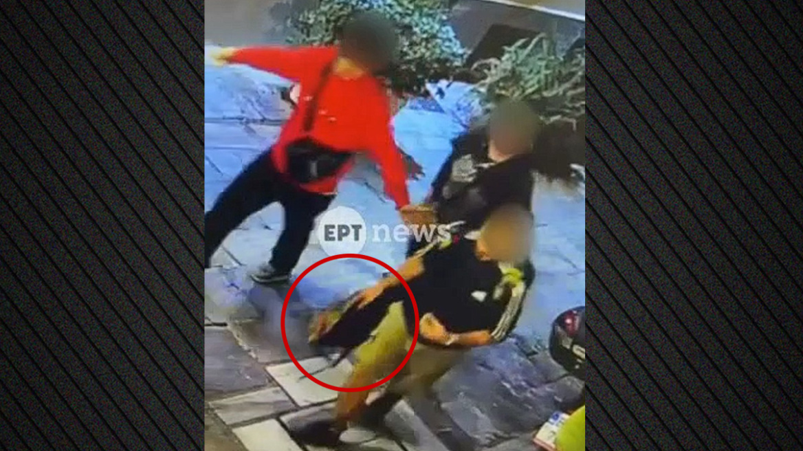 Βίντεο δείχνει τους τρεις κλέφτες να φεύγουν από την Πλάκα με κομμάτι χαλκού, λίγες ώρες πριν τη φονική έκρηξη