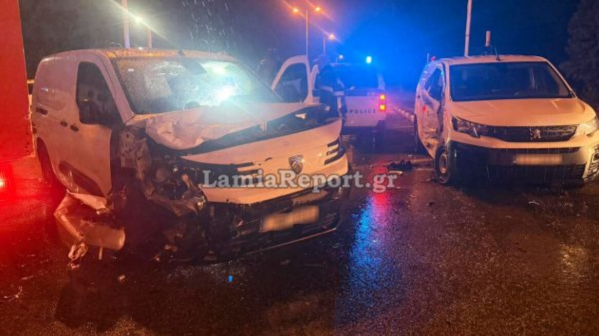 Τροχαίο με έναν τραυματία στη Λαμία, συγκρούστηκαν δύο βαν