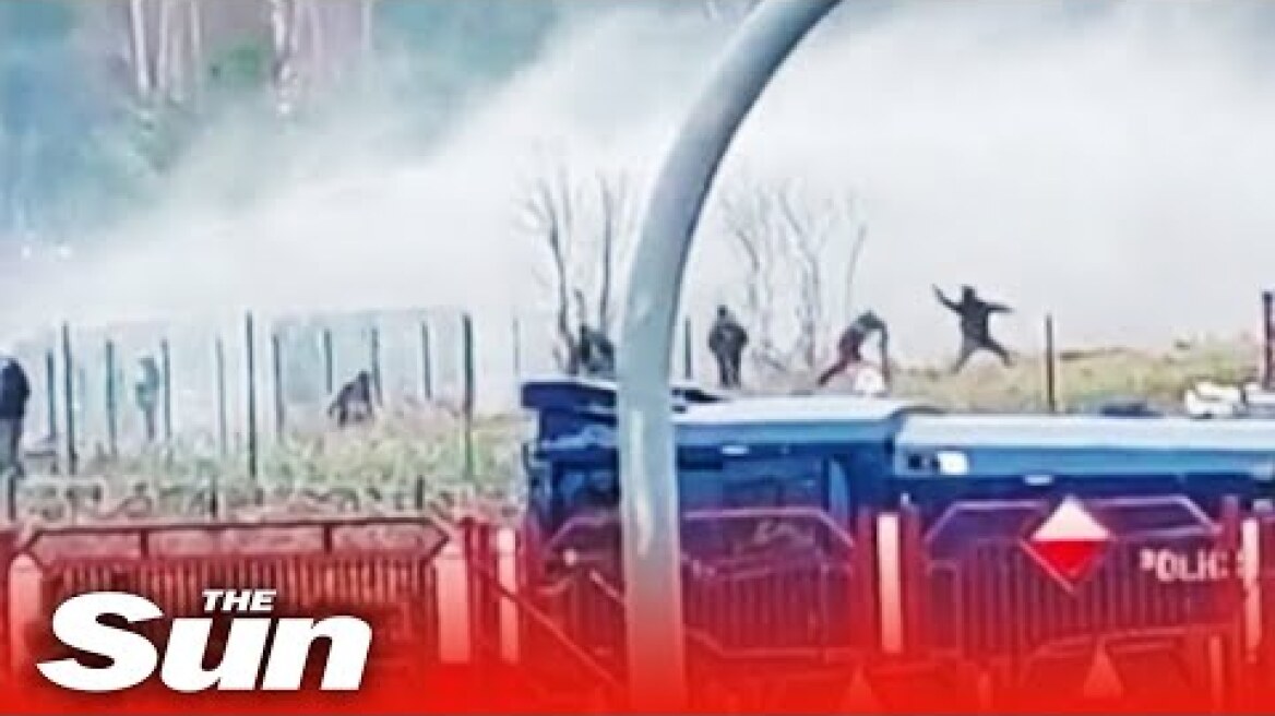 Belarus migrants blasted with water cannons by Polish border force