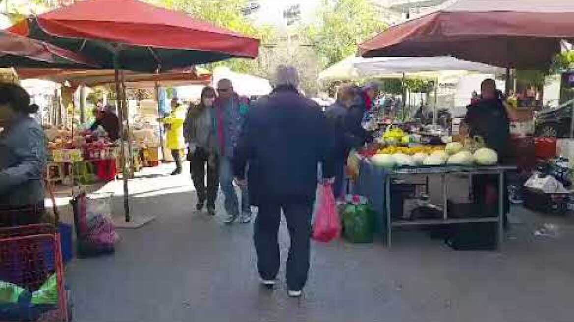 Συνωστισμος στις λαικες αγορες