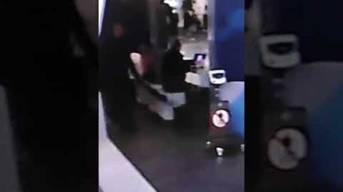 ΑΡΠΑΓΑΣ ΜΕ ΟΜΠΡΕΛΛΑ ΑΕΡΟΔΡΟΜΙΟ 1